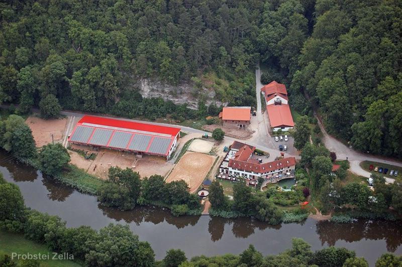 Landgasthof Probstei Zella Gospodarstwo wiejskie *